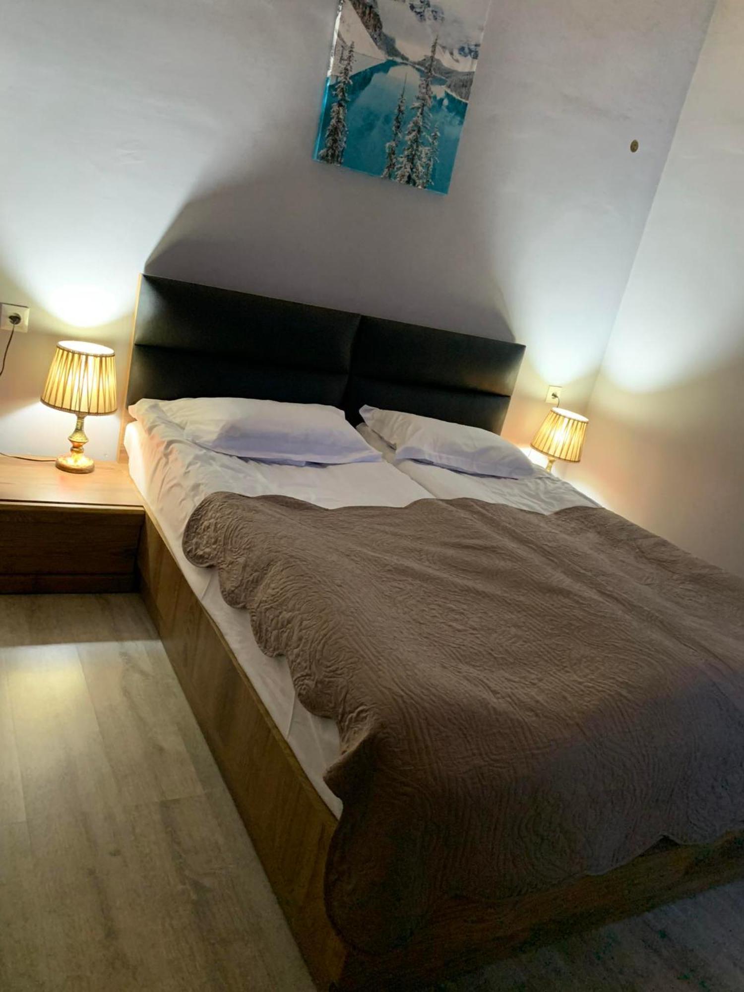Tetne Qor Guesthouse 梅斯蒂亚 外观 照片